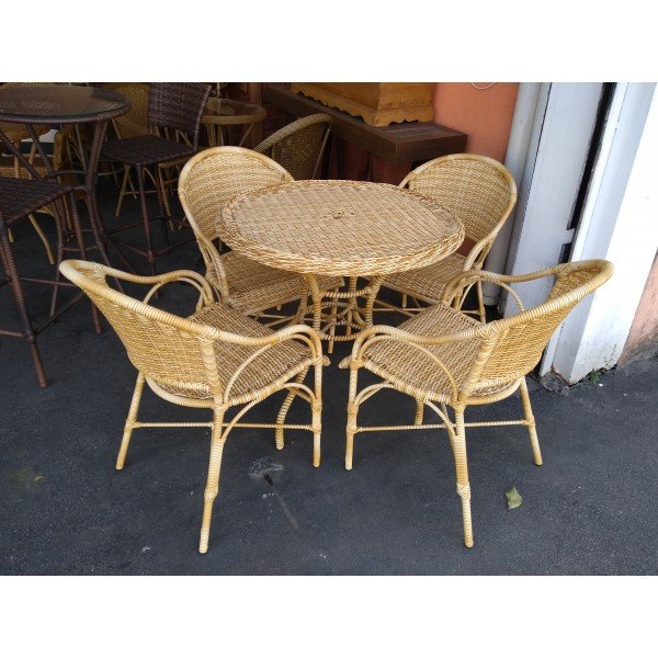 Conjunto de Mesa e Cadeira para Varanda e Área Externa em Corda Náutica,  Fibra Sintética, Natural , Vime, Junco, Rattan e Apuí